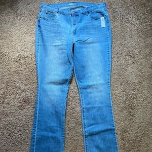 Old Navy Boot Cut Curvy Jeans, new w/ tag, 16 Tall